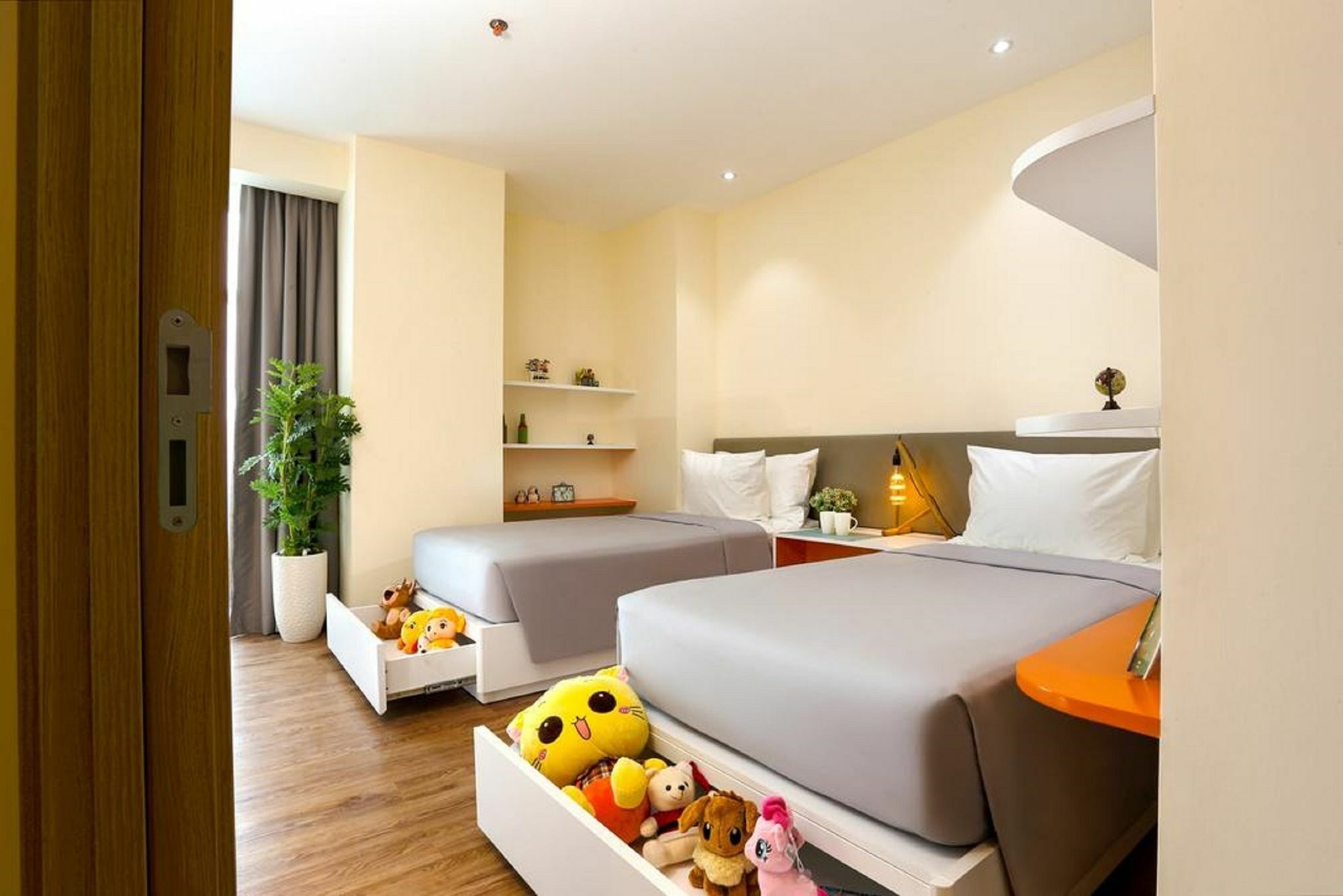 Atlantica Balcony Ocean View Serviced Apartment Nha Trang Exterior photo